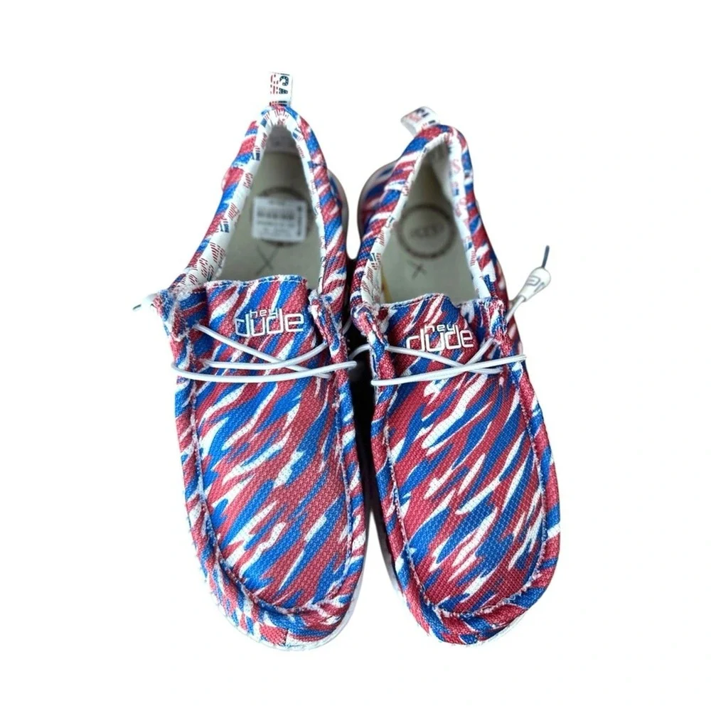 Hey Dude Wally Loafers Size 10 Red White Blue NWT Americana Print Shoes